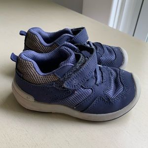 Stride Rite Winslow Sneakers -7w